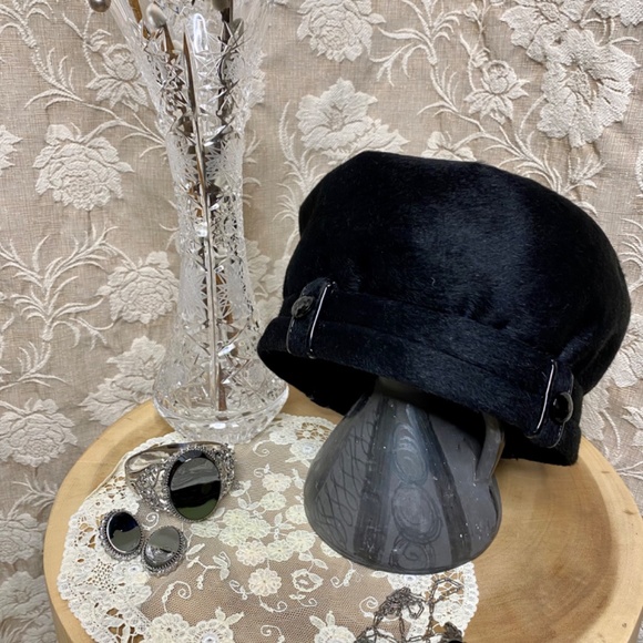 VTG Christian DIOR 1960s Fur Felt Black Hat Goth Outfit Dark Academia Winter Hat - Picture 4 of 8